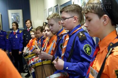 Открытие выставки работ  художника-иллюстратора Евгении Ивановны Стерлиговой YE1A0541